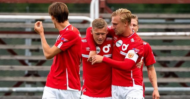 工资封顶与 工资封顶与